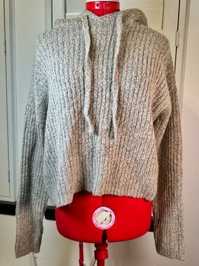 Almost Famous Heather Gray Ribbed Knit Cropped Hoodie (Size:Med)